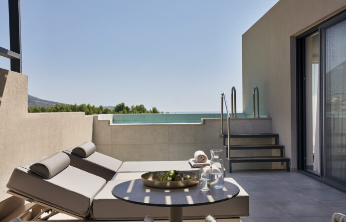 celestial_all_suites_honeymoon_suite_sea_view_pool (8)