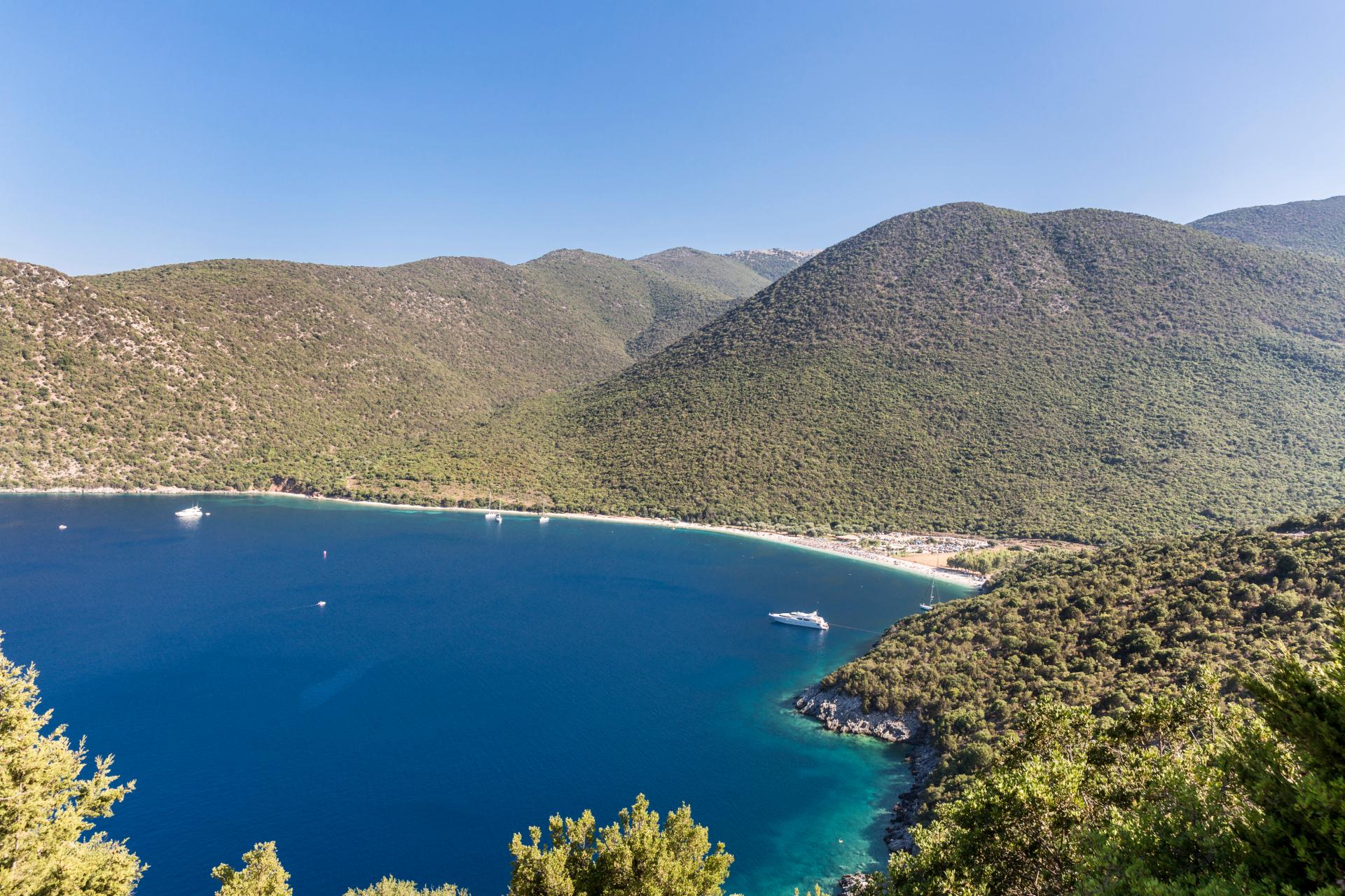 Antisamos Beach